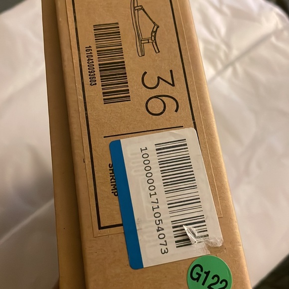 Satorisan Salmon colour leather thong/T-strap FLAT sandals NIB - Picture 5 of 5